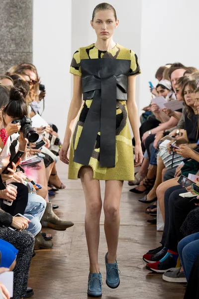 Look 23